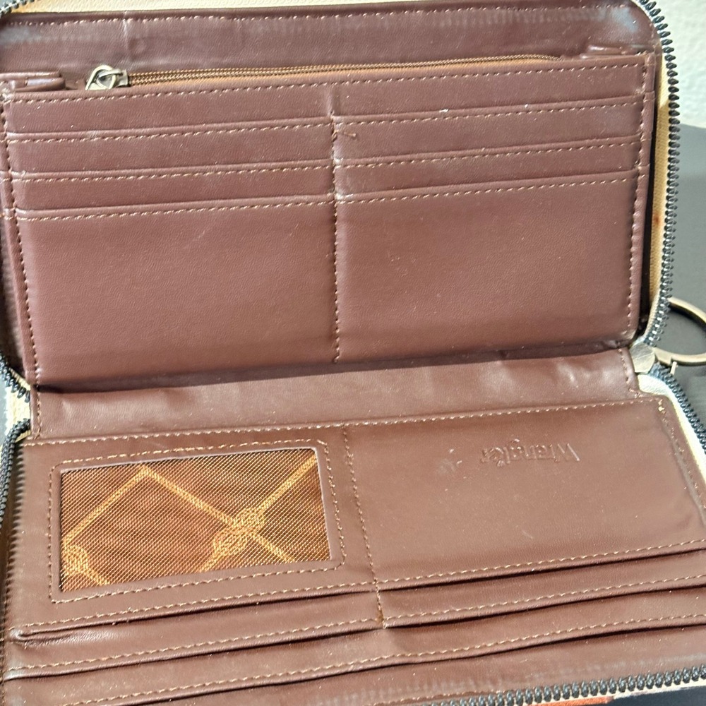 Wrangler Zip Around Wallet Womens OS Brown Excellent Southwestern Boho Wristlet - Picture 5 of 6